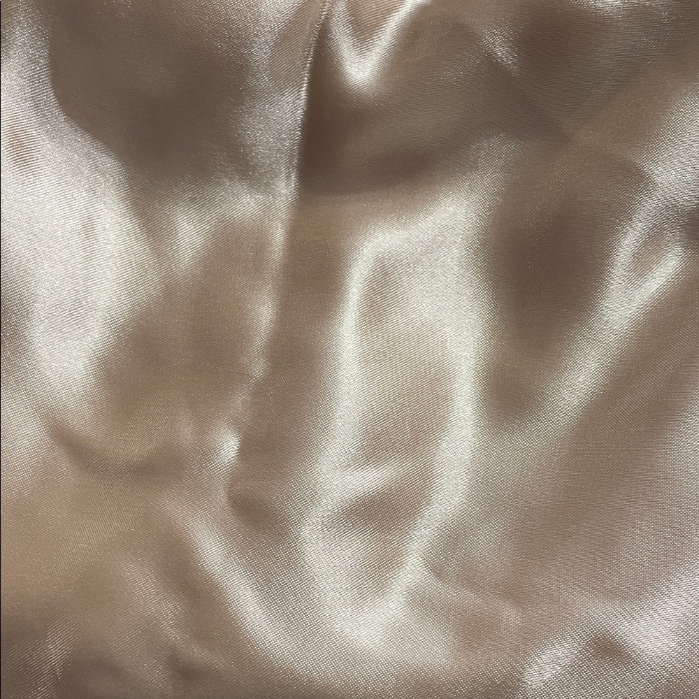 Champagne tablecloths
